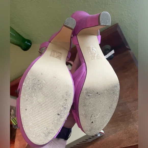 B.A.I.T. Liberty in Magenta Size 11 - Picture 9 of 12